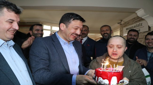 Kınık'ta Hamza Dağ'a doğum günü sürprizi