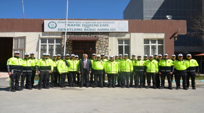 Kütahya'da trafik polislerinin yeni üniforması tanıtıldı