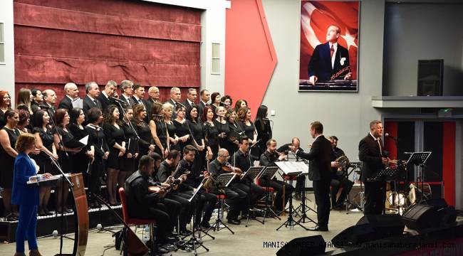 Manisa'da Türk Halk Müziği konseri