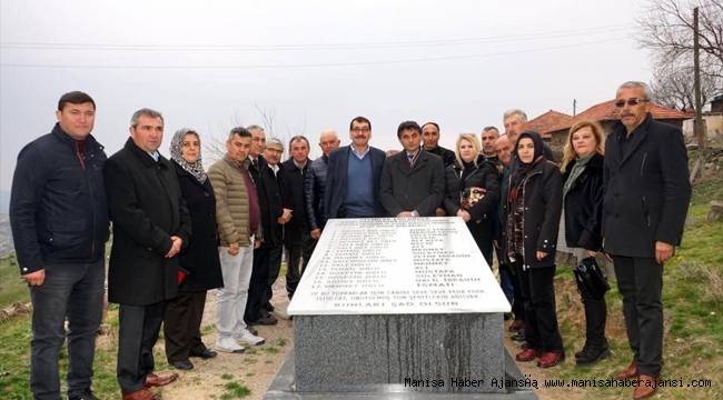 Sarıgöl'de şehitler için anıt mezar