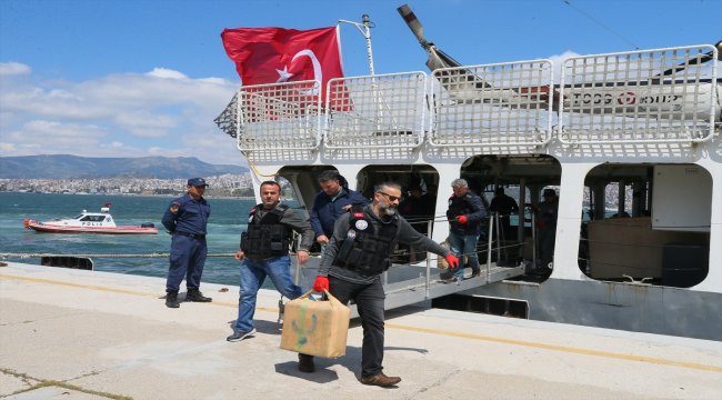 "Birlik Operasyonu"nun yapıldığı balıkçı teknesi İzmir'e getirildi