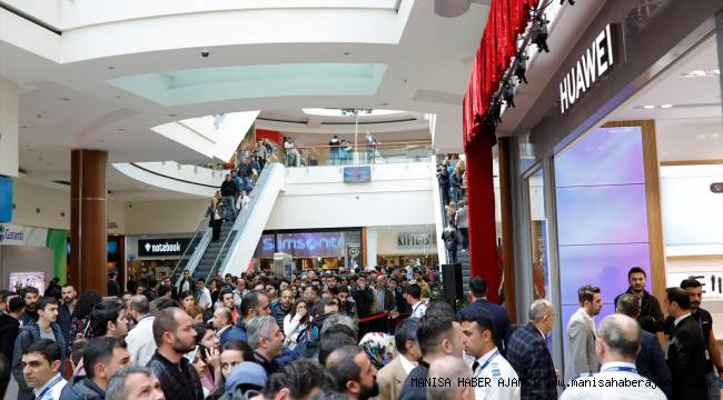 Huawei Deneyim Mağazası İstinyePark'ta açıldı