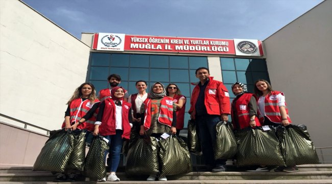 Kızılay'dan üniversite öğrencilerine giyim yardımı