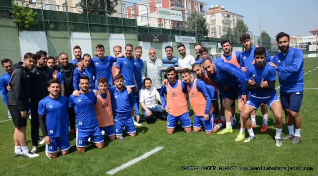 Manisa Büyükşehir Belediyespor’a Baklava Ziyafeti