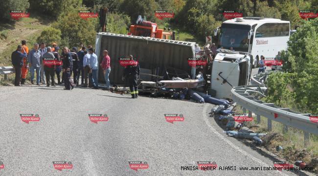 Manisa'da oksijen tüpü yüklü kamyon devrildi: 1 yaralı