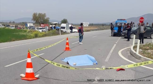 Otomobille çarpışan motosikletin sürücüsü öldü