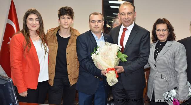 Turgutlu Belediyesi'nde devir teslim töreni