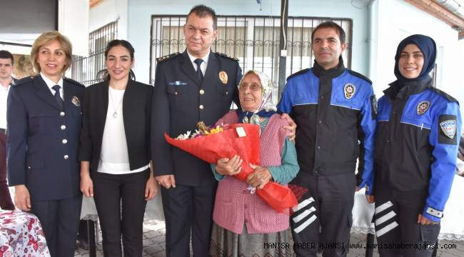 Turgutlu polisinden huzurevi sakinlerine ziyaret