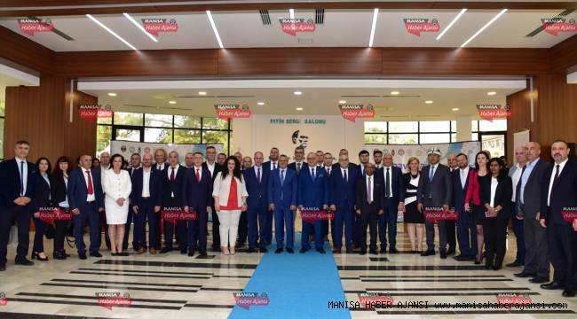 yabancı konuklar ve kardeş belediyelerin temsilcilerine kokteyl