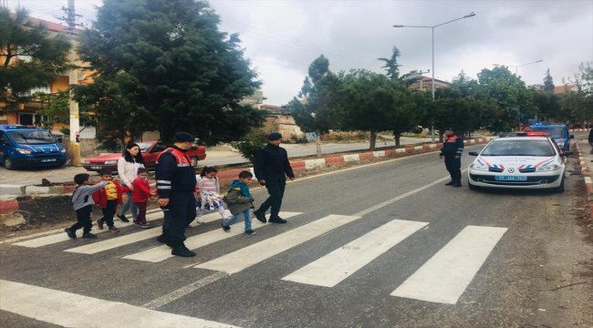 Jandarmadan "yaya öncelikli" uygulama