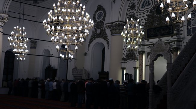 Ramazan ayının ilk teravih namazı kılındı