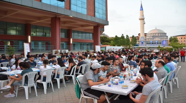 Turgutlu'da üniversiteli gençler için iftar programı