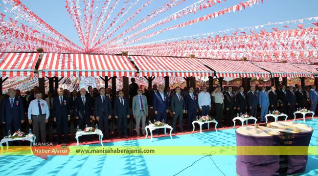 İşyurtları Ürün ve El Sanatları Fuarı Manisa'da açıldı