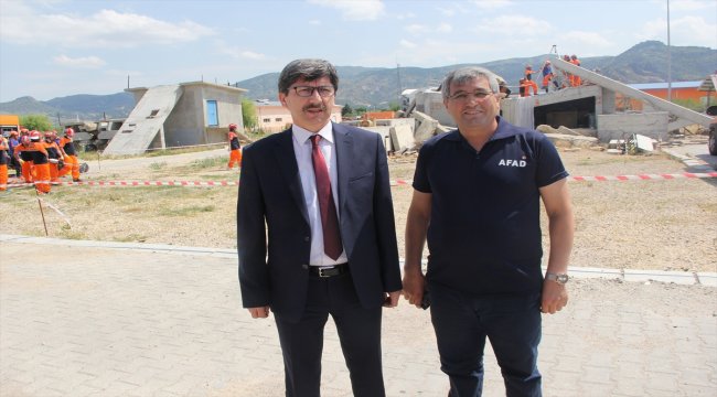 Öğretmenlere AFAD'tan arama kurtarma eğitimi