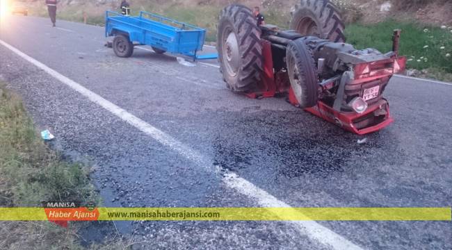 Manisa'da otomobil ile traktör çarpıştı: 5 yaralı