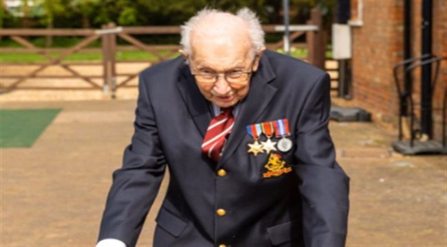 99 yaşındaki Tom Moore arka bahçesinde tur atarak 9 milyon sterlin topladı