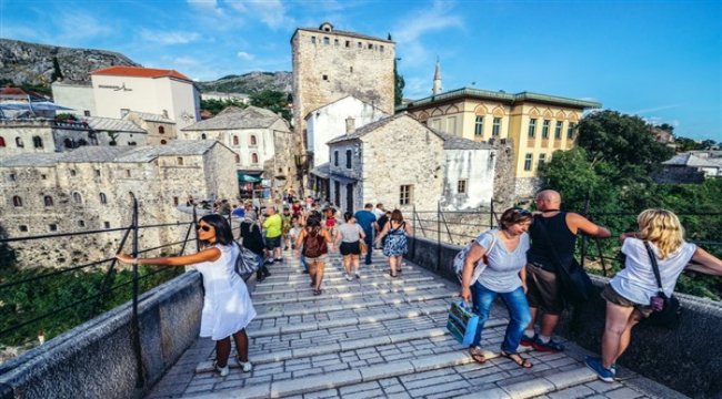 Bosniyalılar evlərinə qayıdır