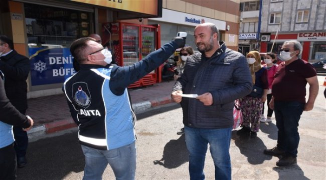 Cumartesi pazarı tedbirli ve sıkı denetimli açıldı