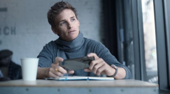Eddie Redmayne Oppo Find X2’nin global yüzü oldu