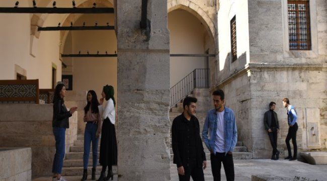 İHÜ’de lisansüstü ve doktora programlarına başvurular başladı