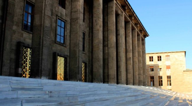 Milli Eğitim Bakanı Selçuk: Çocuklarımızın yaz tatilini doyasıya yaşamasını ümit ediyoruz