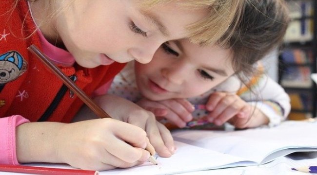 Okuldaki eğitim yeterli, ama kurslara devam