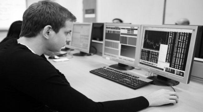 Sabancı Üniversitesi'nden profesyoneller için iş analitiği tezsiz yüksek lisans programı