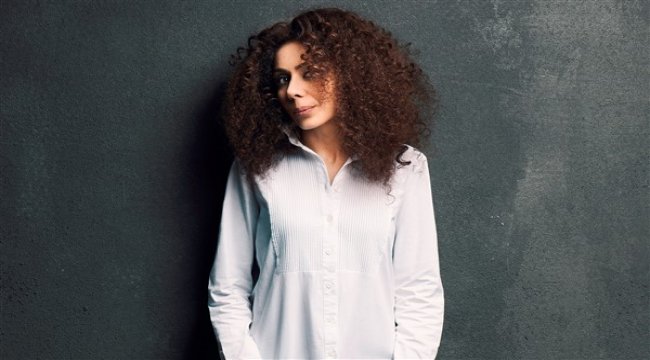 Vodafone Freezone “Napiim Evdeyim” konserleri Evrencan Gündüz ve Elif Çağlar ile devam ediyor