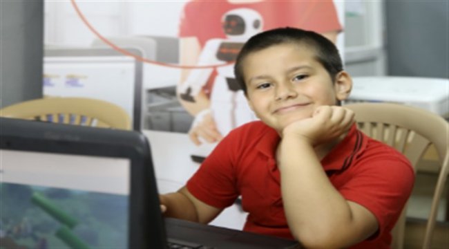 “Yarını Kodlayanlar” projesinde 10 bin çocuğa online eğitim verilecek