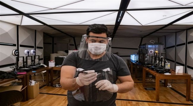 3 Boyutlu destek ekibinden sosyal yaşamın devamı için yeni ürünler