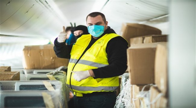 Çin'den Slovakya'ya COVID-19 tıbbi ekipman taşıyacağı son charter uçuşunu düzenliyor