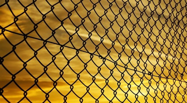 Der Spegiel: Türkiye sınırında Pakistanlı göçmen Yunan ateşiyle öldü