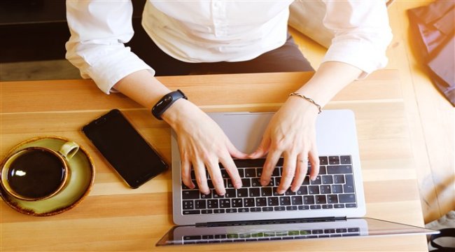 Kaspersky çalışanların yaklaşık üçte birinin iş başında eskisinden daha çok vakit geçirdiğini ortaya çıkardı