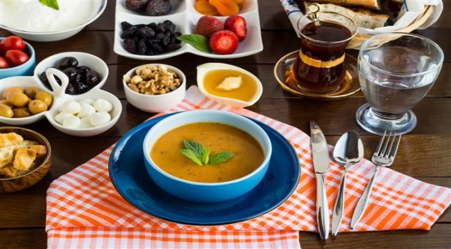 Oruç tutarken sıvı kaybını önlemenin altın kuralları