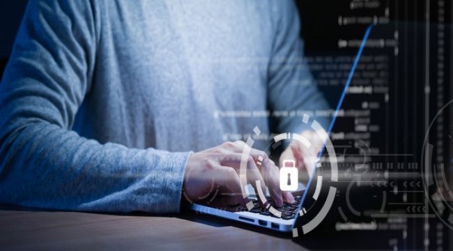 Türkiye’de internet kullanıcılarının %69’u web sitelerindeki özel bilgileri sildirmeye çalıştı