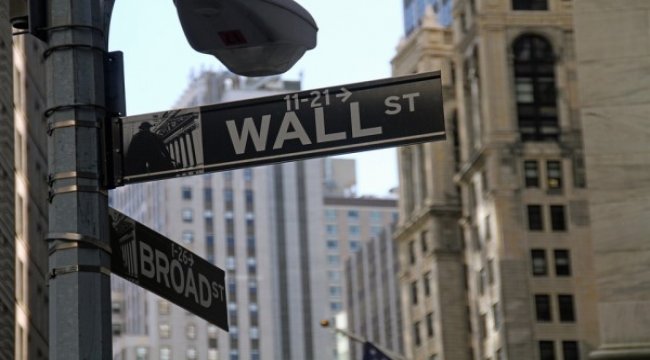 Wall Street iyimser hava ve aşı haberiyle % 4 yükseldi