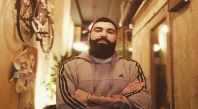 Bora Sarper Boyraz yeni teklisi Labirent'i müzikseverlerle buluşturdu