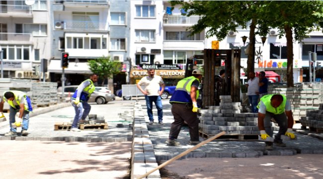 Bornova’da yol hamlesi