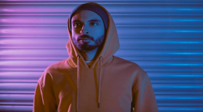 Can Kazaz, özel bir hikayesi olan yeni şarkısını dinleyicilerle buluşturdu
