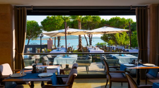 Cunda despot evi’nde ege lezzetleri ve ege ezgileriyle özel bir gece
