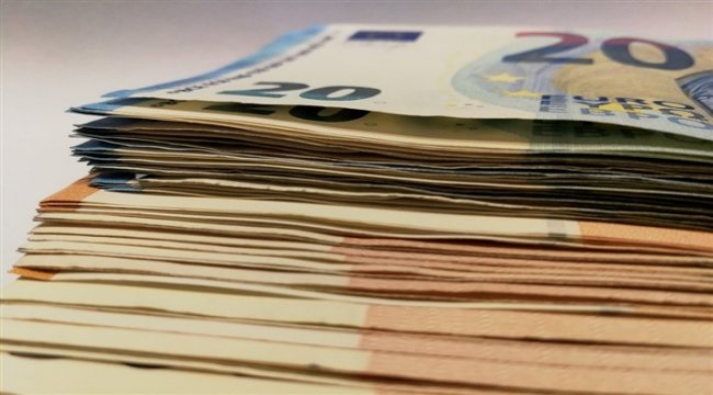 Dolar güçleniyor, Euro 15 günün en düşüğünde