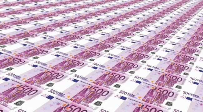 EUR/USD-Takoz formasyonunun üst bandına kadar yükseldi
