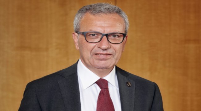 İş Bankası’ndan çocuklara tatil hediyesi kitaplar