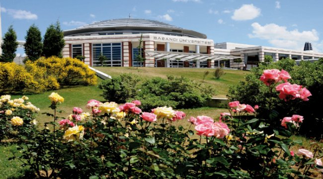 Sabancı Üniversitesi 20.yılında Türkiye'nin ilk online mezuniyetini gerçekleştirecek