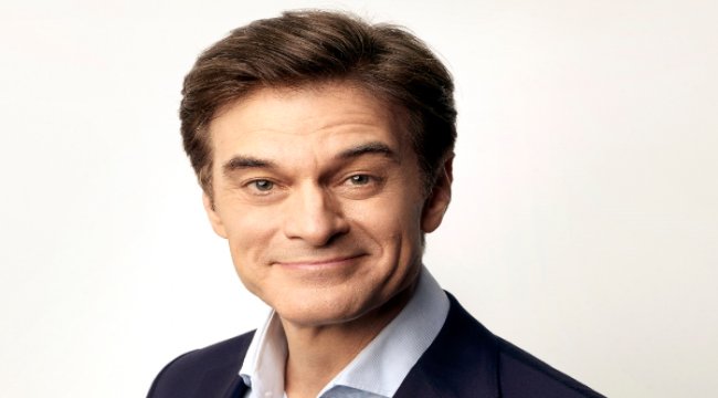 Şöhret yolunda yıldızı olan ilk Türk Dr. Mehmet Öz oldu