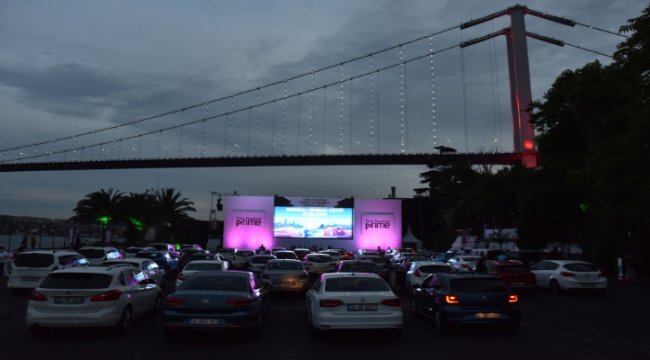 Türk Telekom prime ile boğaz’da arabalı sinema gecesi