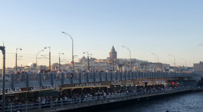 Türkiye'de yeni normal başladı, kısıtlamaların büyük bir kısmı kalktı