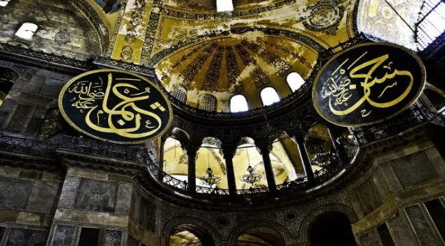 Türkiye Ermenileri Patriği Ayasofya’nın hem Müslümanlar hem de Hristiyanlar için ibadete açılmasını önerdi