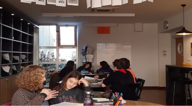 Yazmak gençlerde zekâyı geliştirmenin en kolay yolu