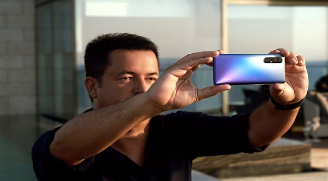 Acun Ilıcalı Yeni OPPO Reno3 Serisi ile “Hayatım Benim Koleksiyonum” diyor